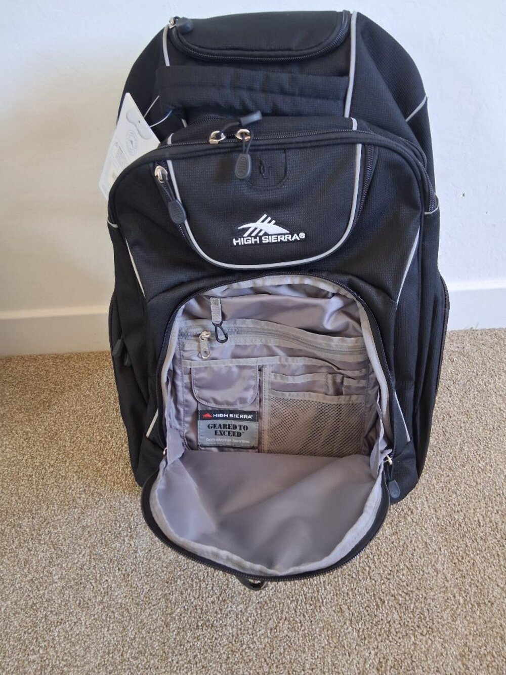 NWT - High Sierra Powerglide Wheeled Rolling Backpack Large Black - NEW - Picture 7 of 10